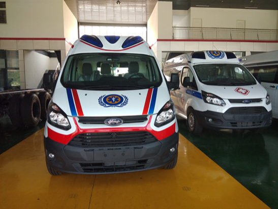 福特新全順救護(hù)車(chē)
