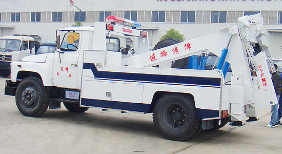  東風(fēng)140道路清障車 
