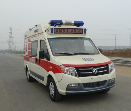 東風(fēng)御風(fēng)長軸高頂監(jiān)護型救護車